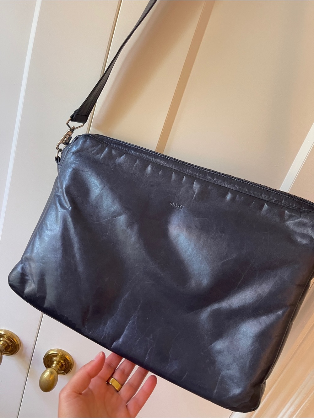 M0851 Navy Leather Laptop Bag